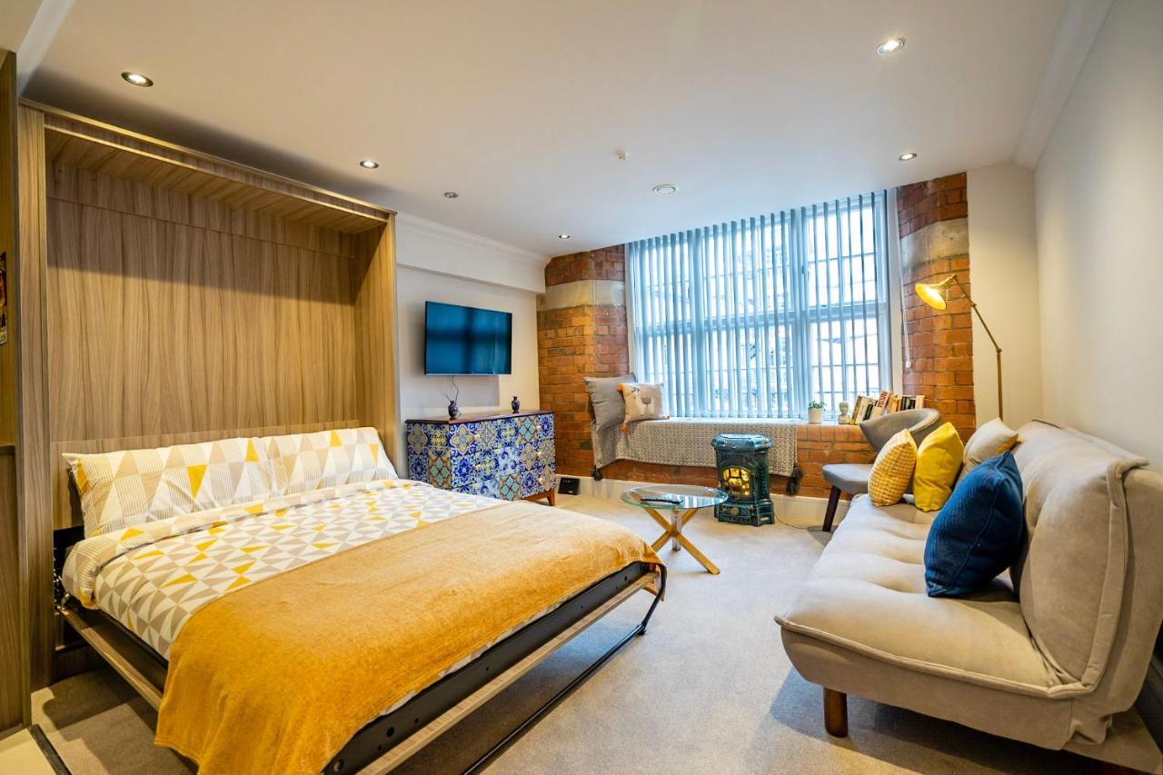 48 Cocoa Suites Йорк Экстерьер фото